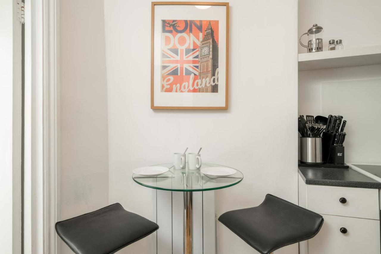 Soho & Covent Garden Apartment, Sleeps 3 Лондон Экстерьер фото